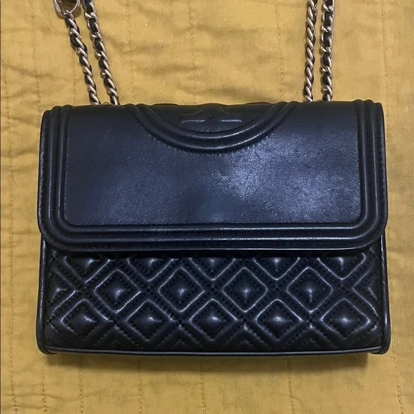 Tory Burch Black Quilted Crossbody Bag - Picture 1 of 6